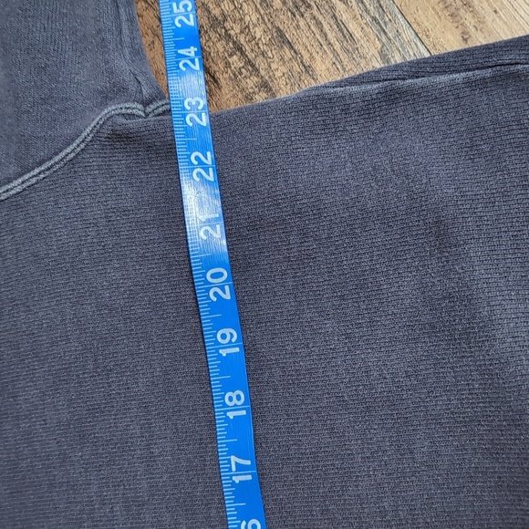 McKenzie Tribe Long Sleeve Crew Neck Sweatshirt Size Medium Made in Italy Purple - Picture 8 of 9